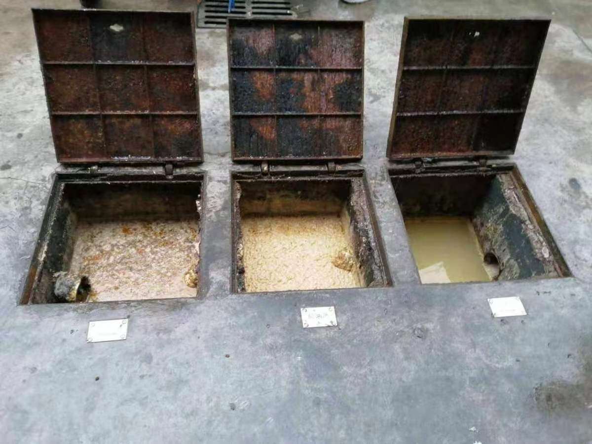 白云矿区清理隔油池-污水池清掏