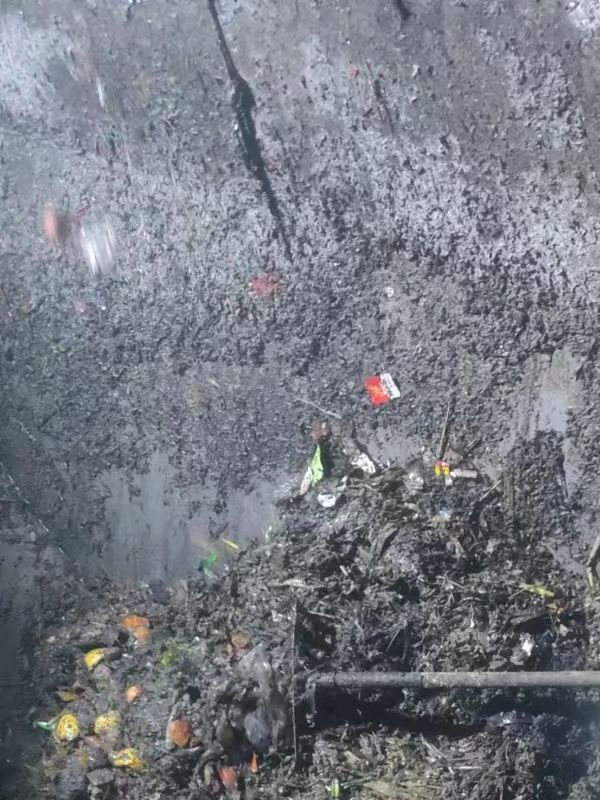 白云矿区污水池清理